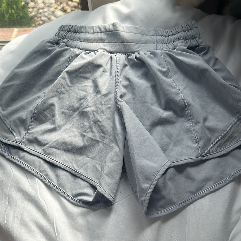 Lululemon Hotty Hot Low rise lined shorts “4 - Picture 3 of 3